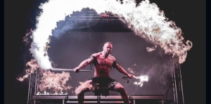 Striptizerski pokaz ognia w Świnoujściu